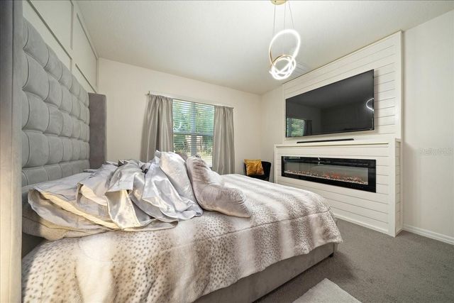 160 HICKORY COURSE LOOP, Ocala, FL 34472