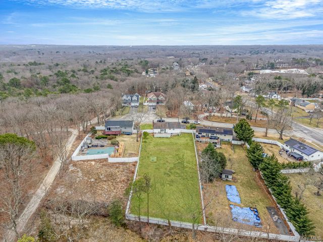 73 Parnell Drive, Smithtown, NY 11787