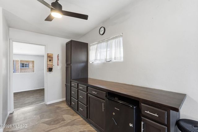 609 S Rosemont Avenue, Tucson, AZ 85711