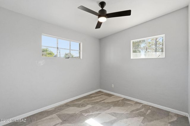 609 S Rosemont Avenue, Tucson, AZ 85711