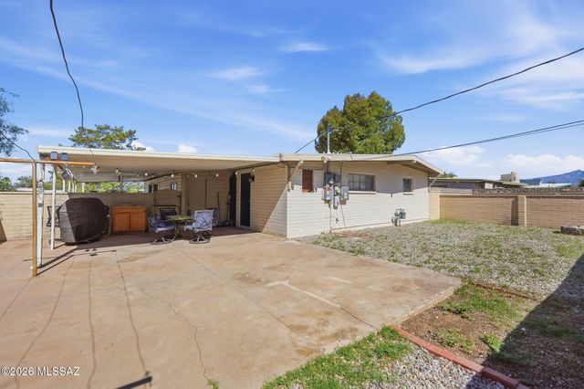 609 S Rosemont Avenue, Tucson, AZ 85711
