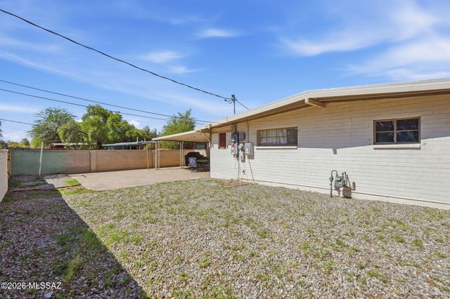 609 S Rosemont Avenue, Tucson, AZ 85711
