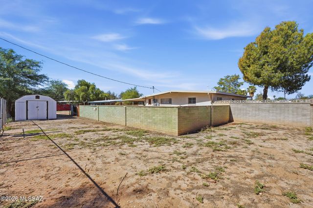 609 S Rosemont Avenue, Tucson, AZ 85711