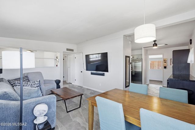 609 S Rosemont Avenue, Tucson, AZ 85711