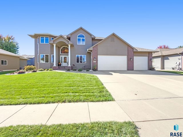 3705 S Bedford Ave Avenue, Sioux Falls, SD 57103