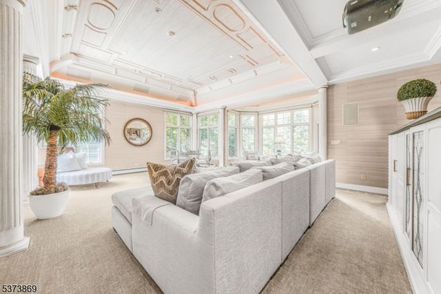22 Fawn Dr, Montville Twp., NJ 07045