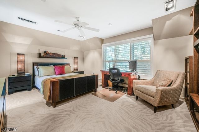 22 Fawn Dr, Montville Twp., NJ 07045