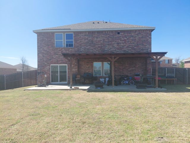 305 Gypsum Lane, Glenn Heights, TX 75154