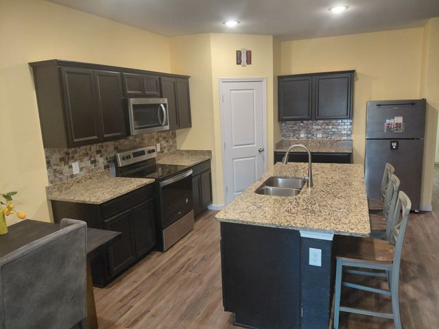 305 Gypsum Lane, Glenn Heights, TX 75154