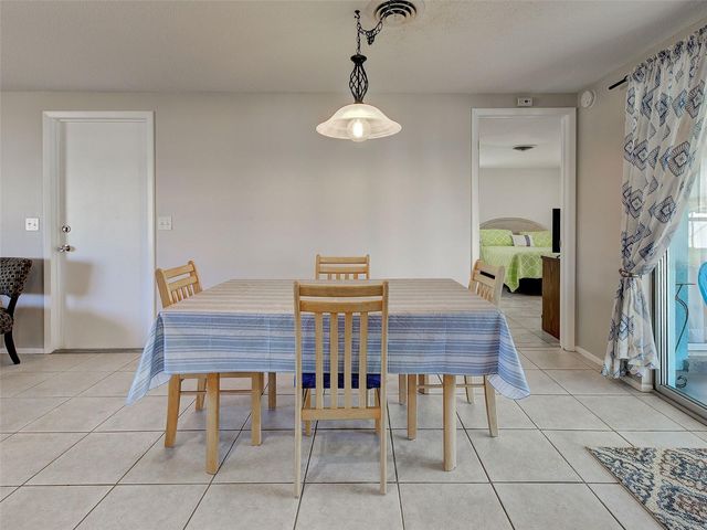 1533 CREST DRIVE, Englewood, FL 34223