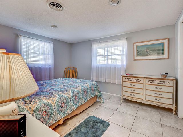 1533 CREST DRIVE, Englewood, FL 34223