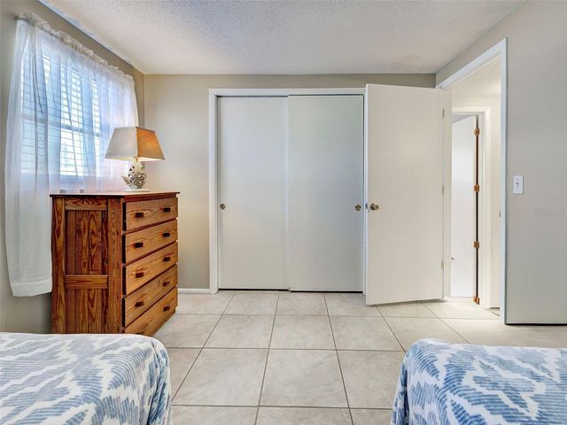 1533 CREST DRIVE, Englewood, FL 34223