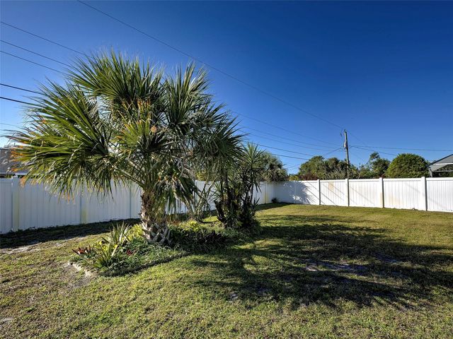 1533 CREST DRIVE, Englewood, FL 34223