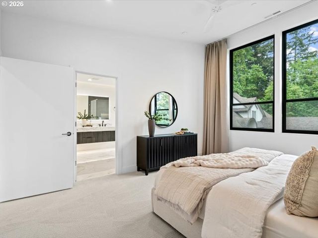 2445 N R St, Washougal, WA 98671