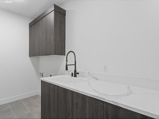 2445 N R St, Washougal, WA 98671