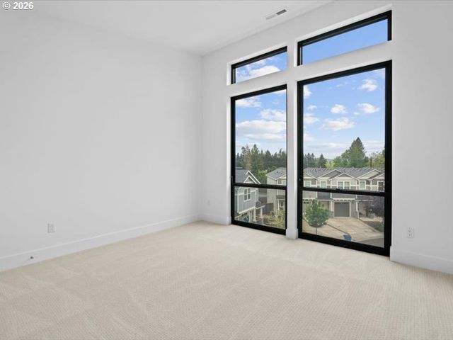 2445 N R St, Washougal, WA 98671