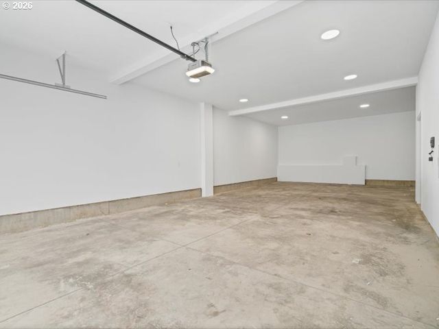 2445 N R St, Washougal, WA 98671