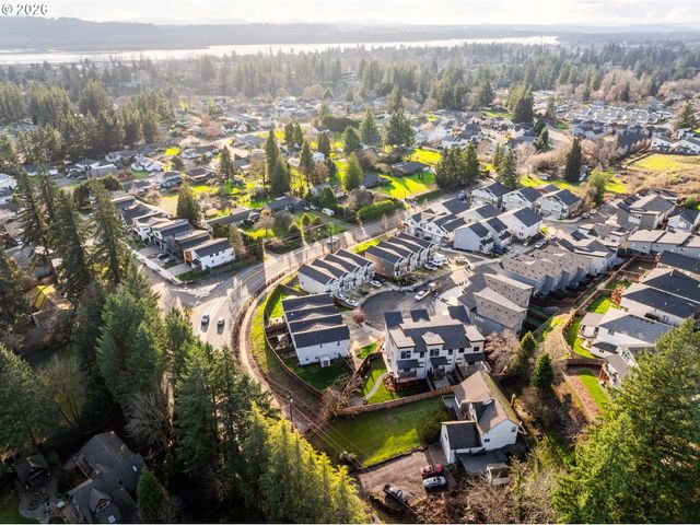 2445 N R St, Washougal, WA 98671