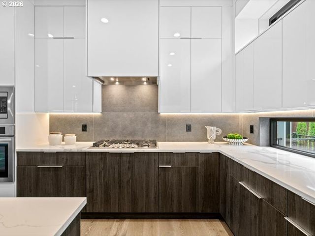 2445 N R St, Washougal, WA 98671