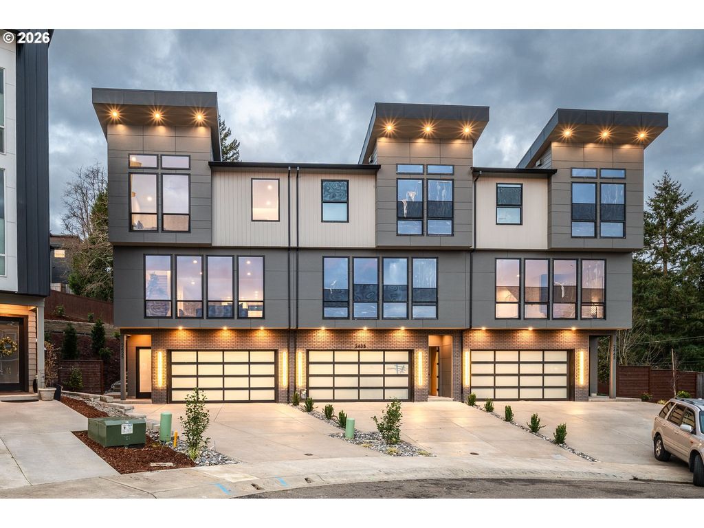 2445 N R St, Washougal, WA 98671