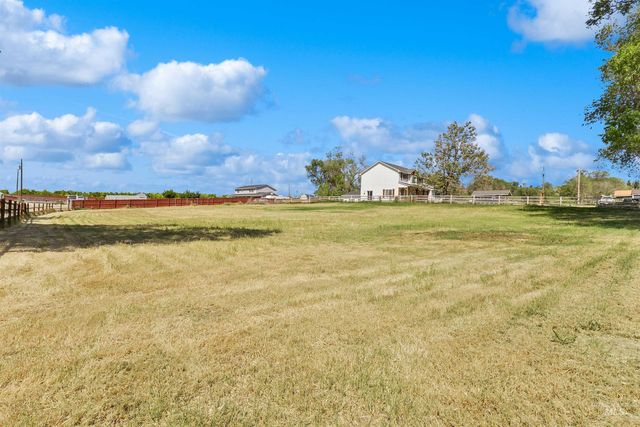 19876 Scotts Lane, Caldwell, ID 83607