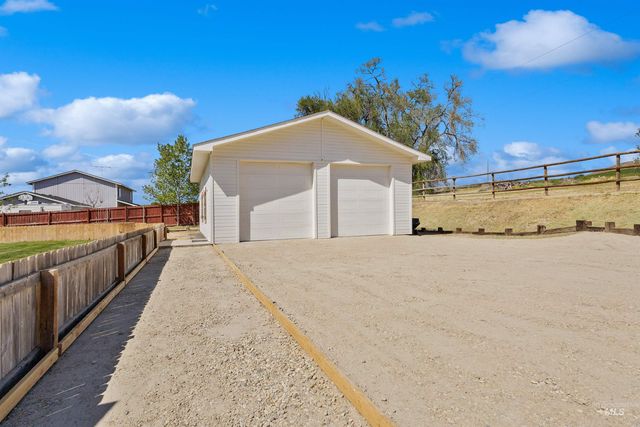 19876 Scotts Lane, Caldwell, ID 83607
