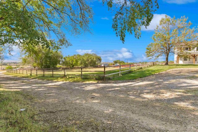 19876 Scotts Lane, Caldwell, ID 83607