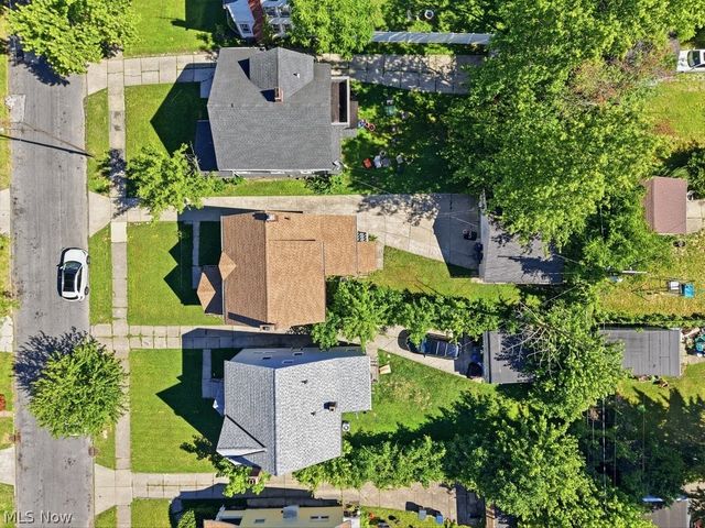 971 Pembrook Road, Cleveland Heights, OH 44121