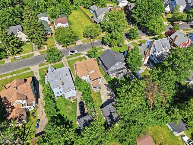 971 Pembrook Road, Cleveland Heights, OH 44121