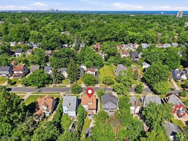 971 Pembrook Road, Cleveland Heights, OH 44121