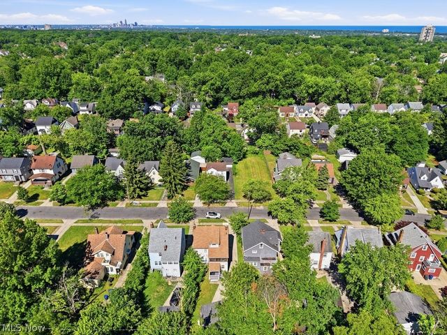 971 Pembrook Road, Cleveland Heights, OH 44121