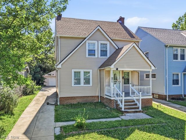 971 Pembrook Road, Cleveland Heights, OH 44121