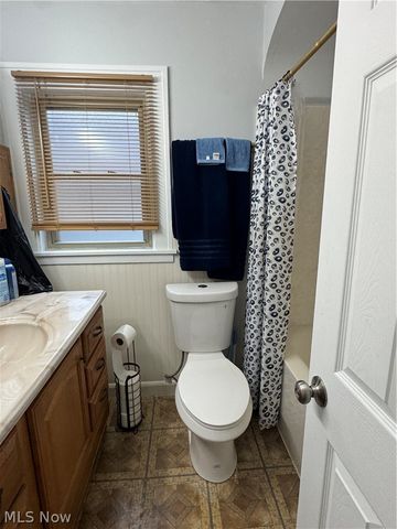 971 Pembrook Road, Cleveland Heights, OH 44121