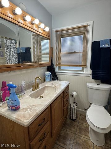 971 Pembrook Road, Cleveland Heights, OH 44121