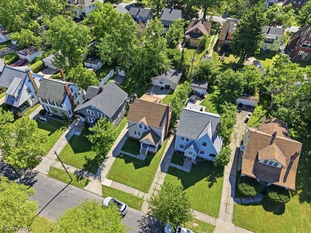 971 Pembrook Road, Cleveland Heights, OH 44121