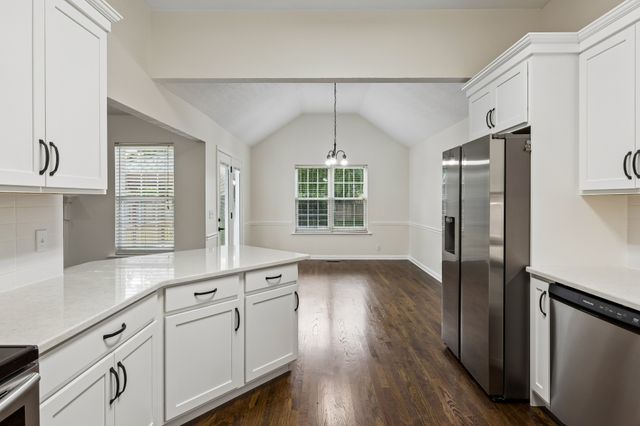 101 Chertsey Ct, Murfreesboro, TN 37127