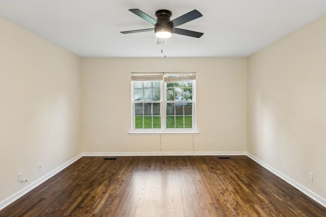 101 Chertsey Ct, Murfreesboro, TN 37127