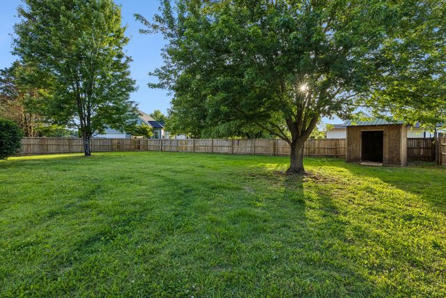 101 Chertsey Ct, Murfreesboro, TN 37127