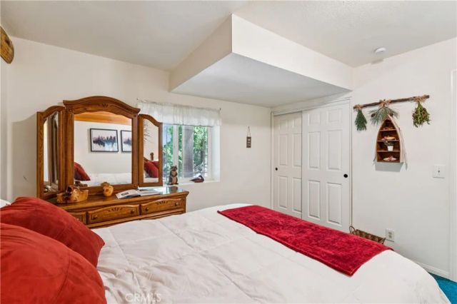 29729 Katharine Way, Cedar Glen, CA 92321