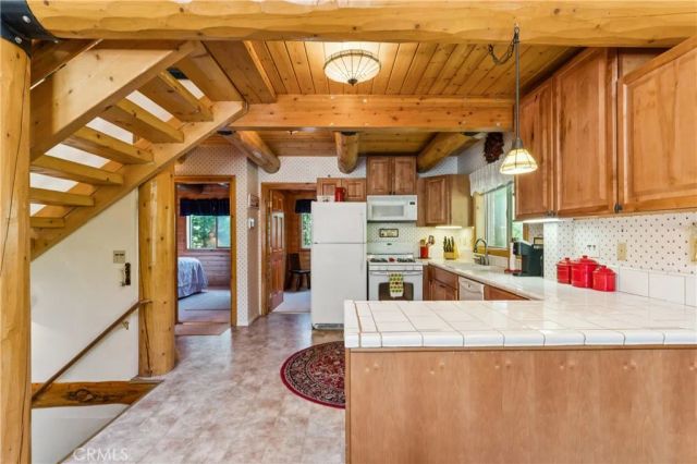 29729 Katharine Way, Cedar Glen, CA 92321