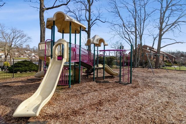 422 Panorama, Mohegan Lake, NY 10547