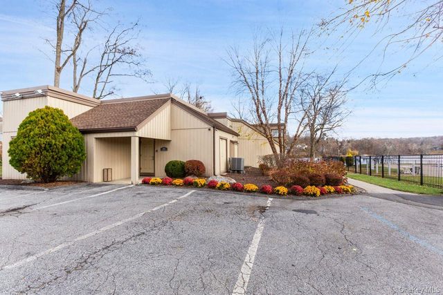 422 Panorama, Mohegan Lake, NY 10547