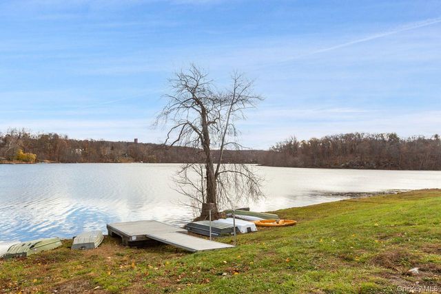 422 Panorama, Mohegan Lake, NY 10547