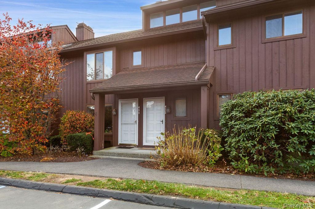 422 Panorama, Mohegan Lake, NY 10547