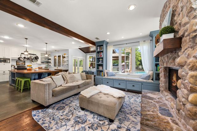 7650 Honea Egypt Road, Montgomery, TX 77316