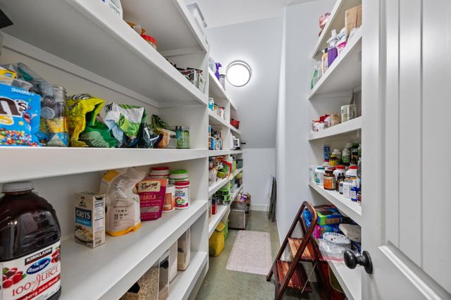 7650 Honea Egypt Road, Montgomery, TX 77316