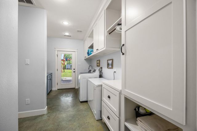 7650 Honea Egypt Road, Montgomery, TX 77316