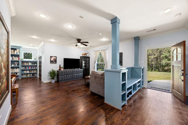 7650 Honea Egypt Road, Montgomery, TX 77316