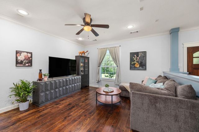 7650 Honea Egypt Road, Montgomery, TX 77316