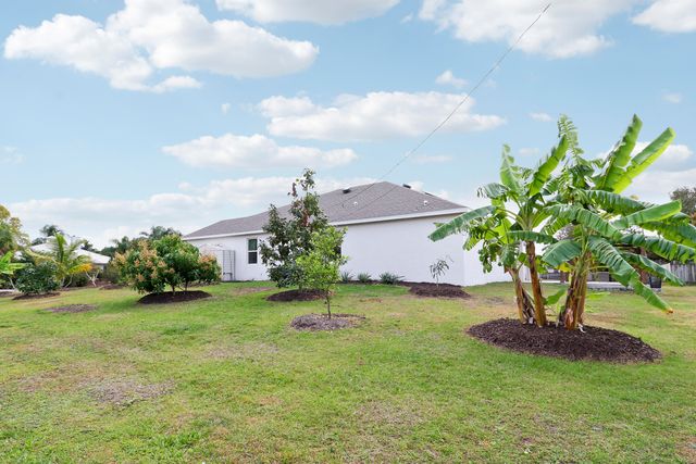 1302 SE Naples Lane, Port St. Lucie, Port St Lucie, FL 34983